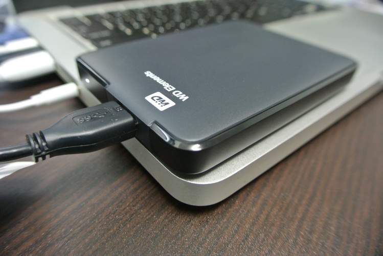 Ổ CỨNG DI ĐỘNG WD ELEMENTS 500G 2.5 USB 3.0 TỐC ĐỘ CAO, HIỆU NĂNG TỐT, NGOẠI HÌNH ĐẸP (BH 12 TH)
